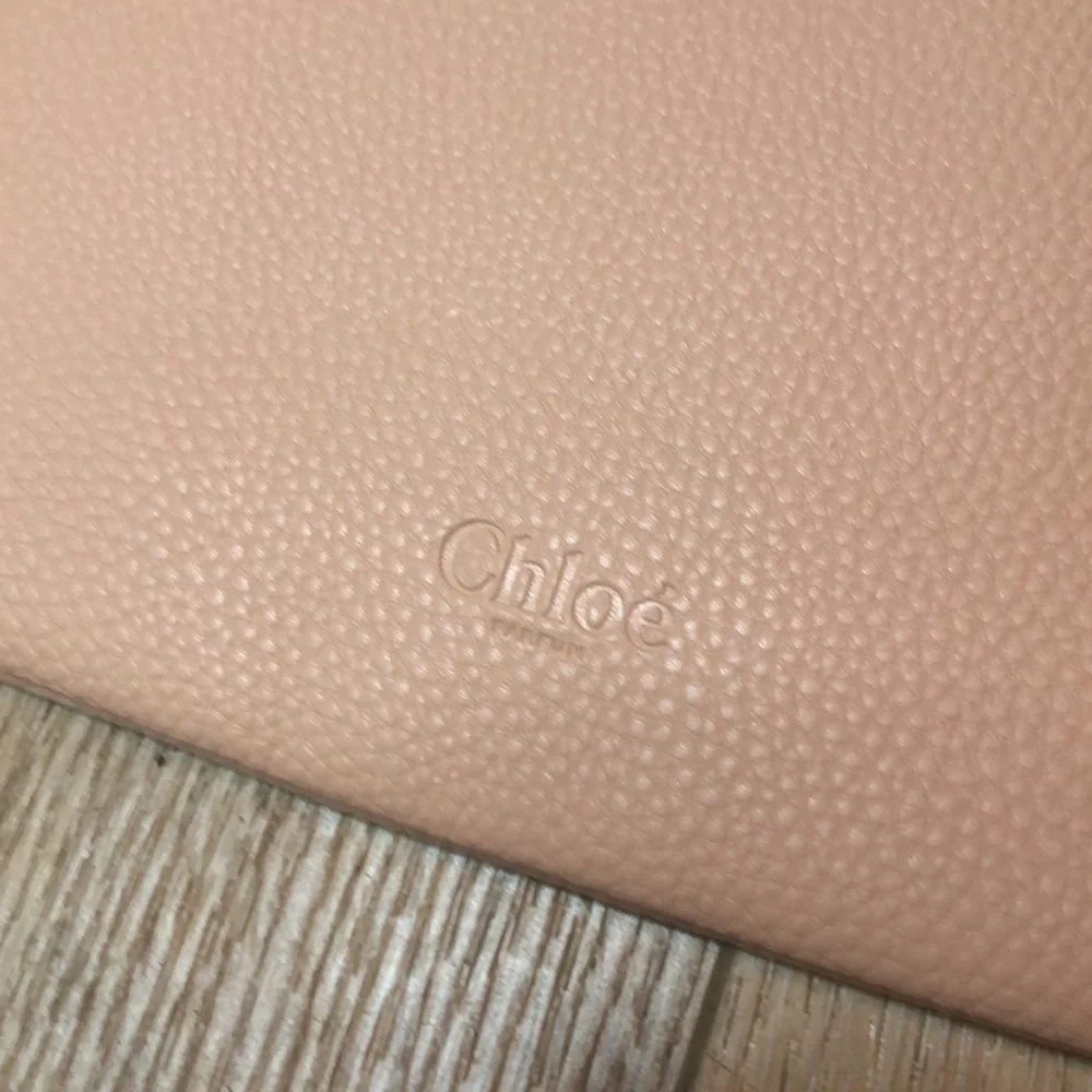 Chloé Parfum Tan & White Cosmetic Pouch